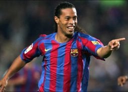 Ronaldinho đánh giá Messi