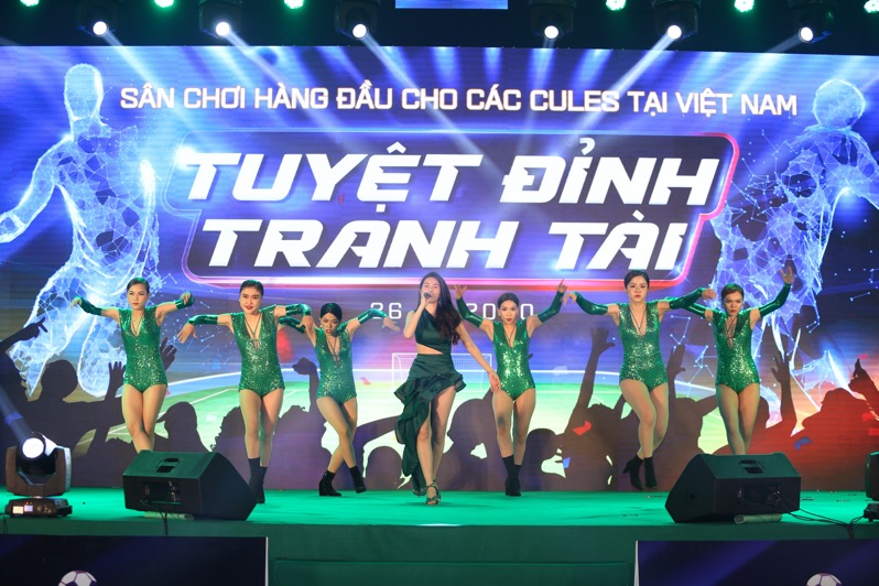 Thủy Tiên tại tuyệt đỉnh tranh tài